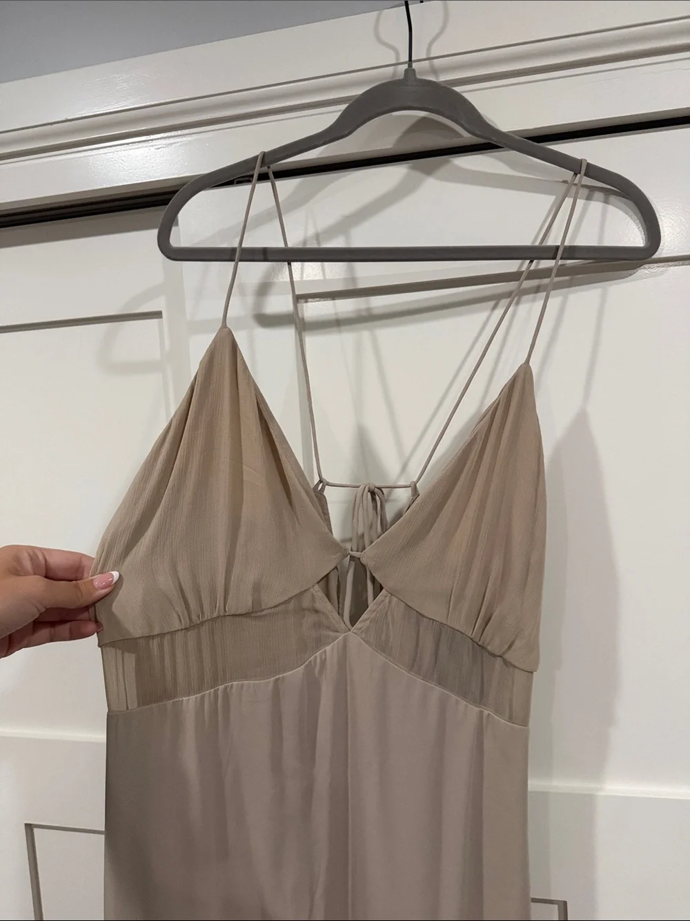 Abercrombie & Fitch lightweight neutral